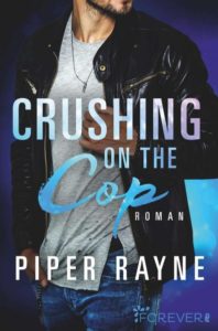 Read more about the article Crushing on the Cop – Piper Rayne